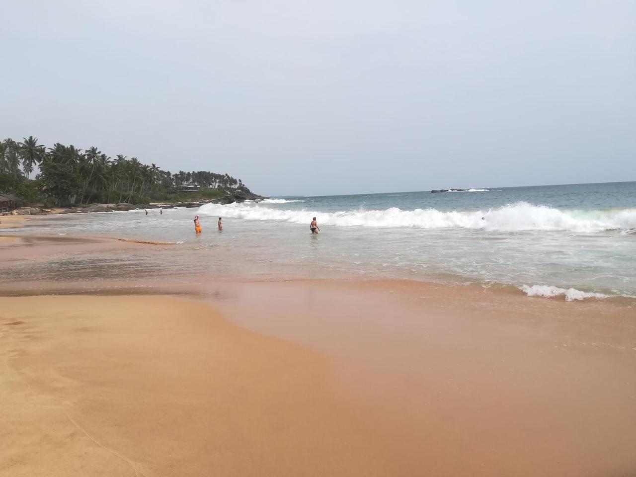 Star Beach Hotel Тангалла Экстерьер фото